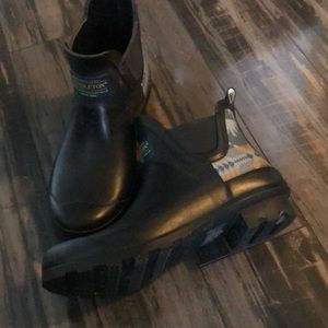 Pendleton rain boots
